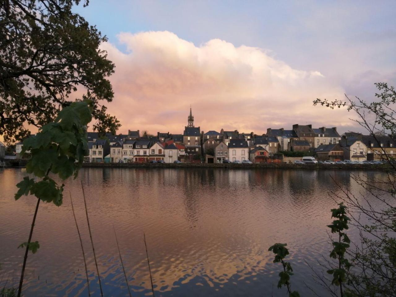 Lady Of The Lake Huelgoat Exterior photo